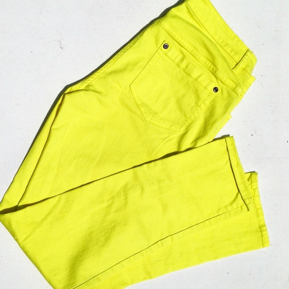 Two by Vince Camuto Denim - TWO BY VINCE CAMUTO neon bright yellow skinny jean